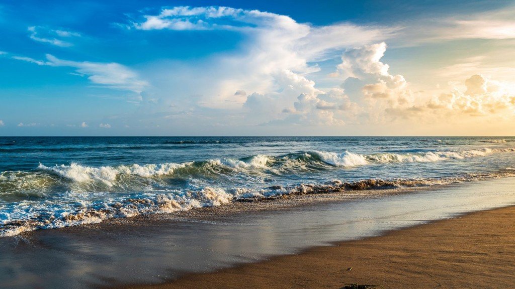 🌊 Sea Beach – Puri’s Golden Shoreline